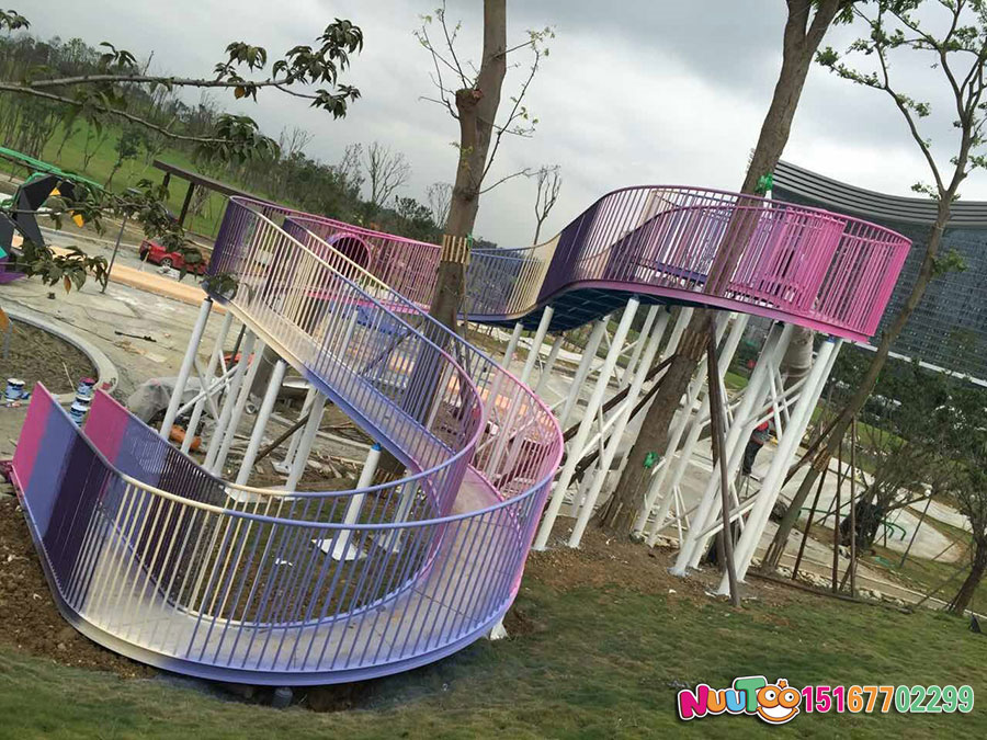 非标游乐+成都高投走廊及不锈钢大滑梯+天鹅组合滑梯 (2) गैर-मानक यात्रा + चेंगदू गौगौ गलियारा और स्टेनलेस स्टील बड़ी स्लाइड + हंस संयोजन स्लाइड (2)