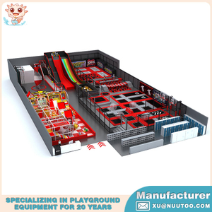 वयस्कों के लिए पेशेवर इनडोर ट्रैम्पोलिन पार्क